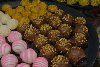 Recorde de 38 brigadeiros desafia participantes de rodízio em Maringá 